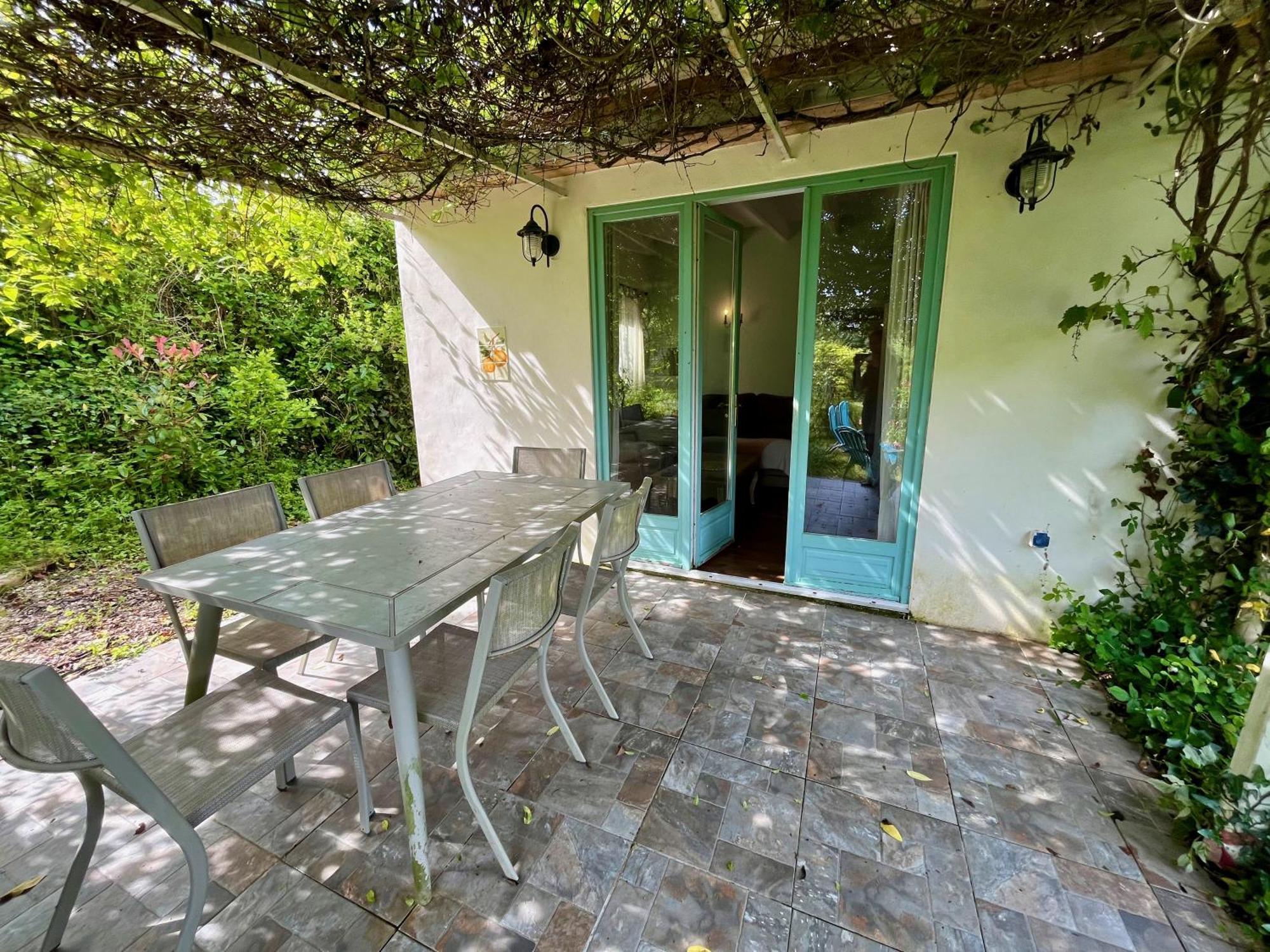 Villa Le Coin Caché à Le Vigeant Extérieur photo