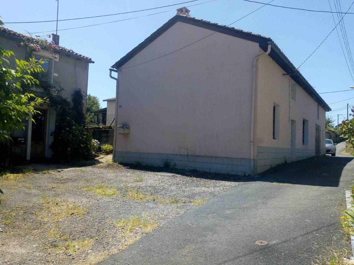 Villa Le Coin Caché à Le Vigeant Extérieur photo